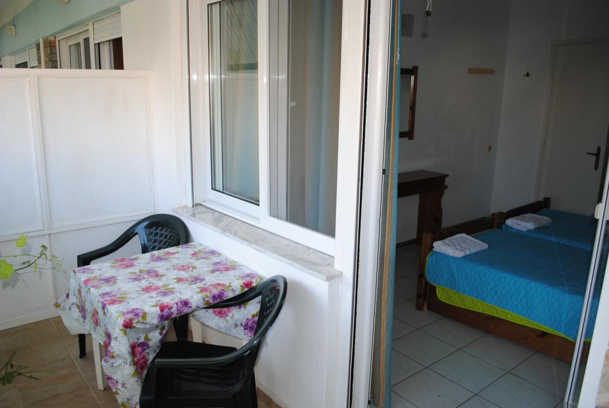 Artemis Apartments Paralia Dionisiou Habitación foto