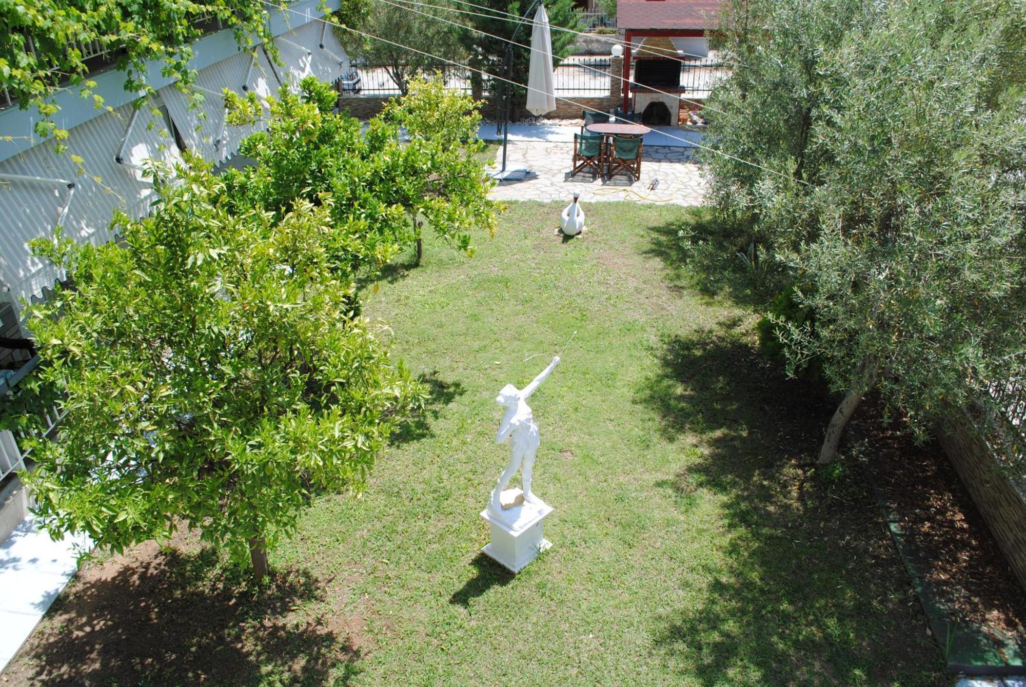 Artemis Apartments Paralia Dionisiou Exterior foto